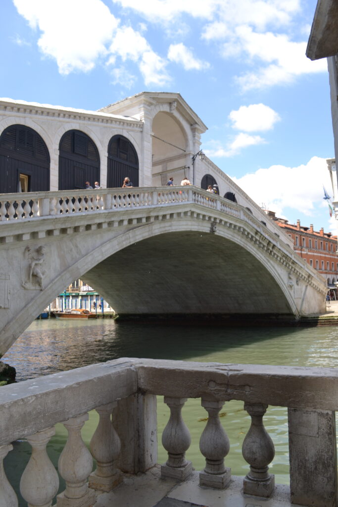 WanderWoman Venice – Licensed tour guide – Nature and interpretive guide – Tour leader