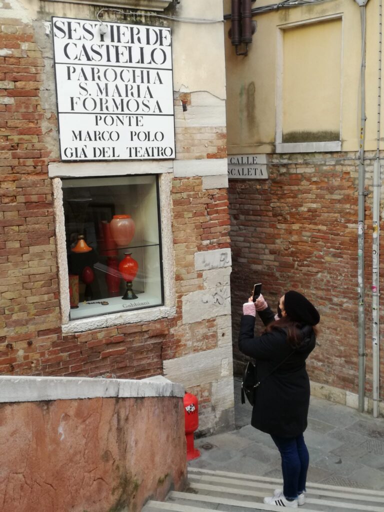 WanderWoman Venice – Licensed tour guide – Nature and interpretive guide – Tour leader